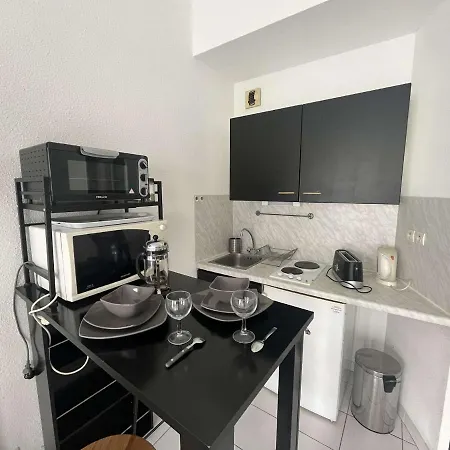 Jolie Studio Centre De *